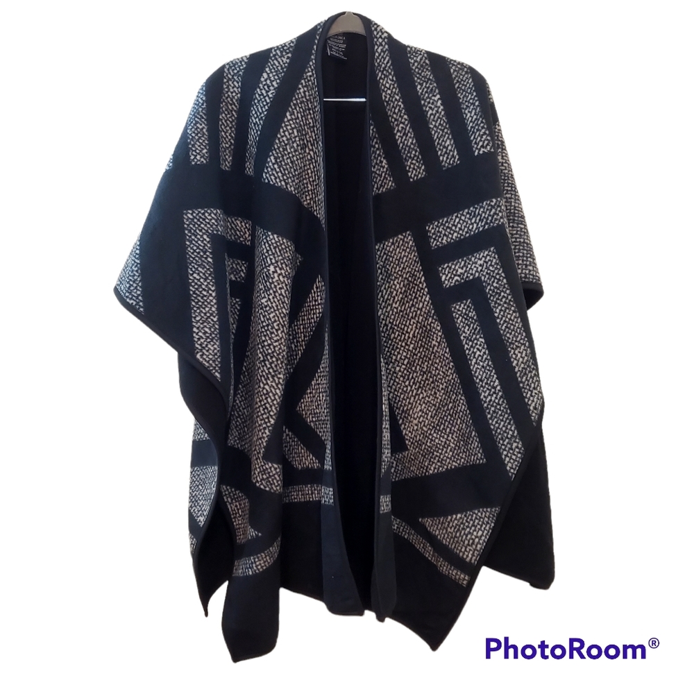 Ike Behar Fleece Fashion Wrap